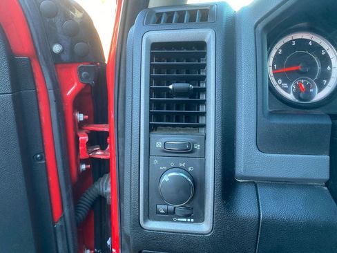 Used 2016 RAM 2500 Tradesman w/ Popular Equipment Group image 14