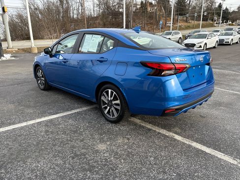 Used 2023 Nissan Versa SV image 7