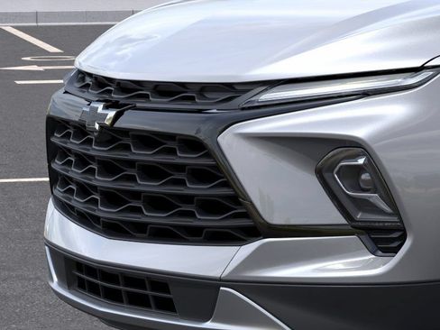New 2026 Chevrolet Blazer LT w/ Convenience Package FWD image 16