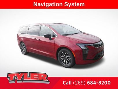 New 2027 Chrysler Pacifica Limited