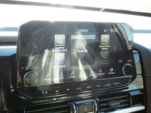 New 2025 Nissan Pathfinder SL w/ SL Premium Package image 13