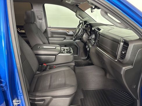 Used 2024 Chevrolet Silverado 1500 LT RWD image 16