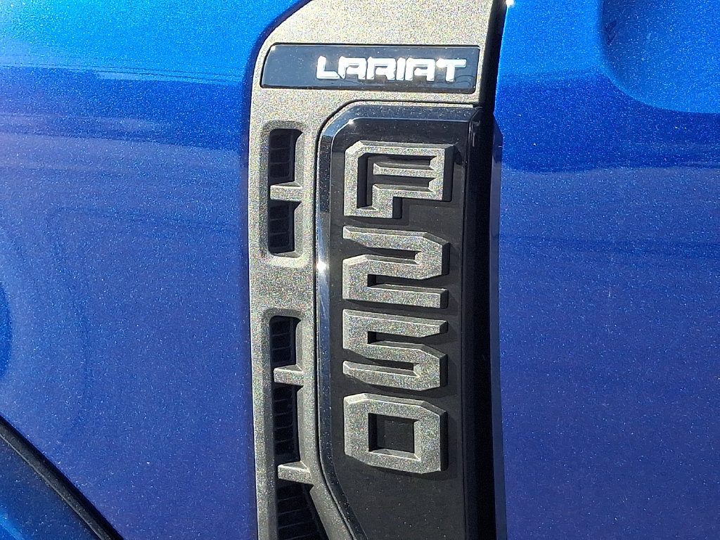 New 2026 Ford F250 Lariat w/ Black Appearance Package AWD/4WD image 10