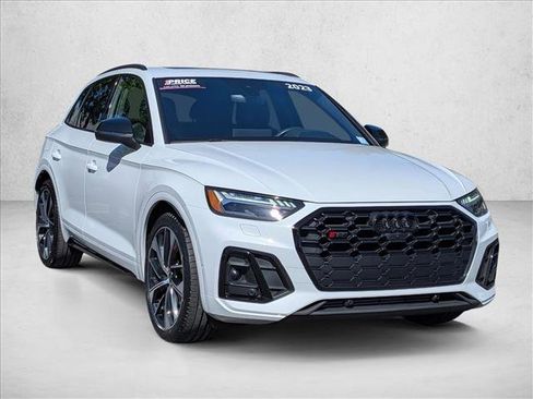 Used 2023 Audi SQ5 Prestige w/ Prestige Package AWD/4WD image 3