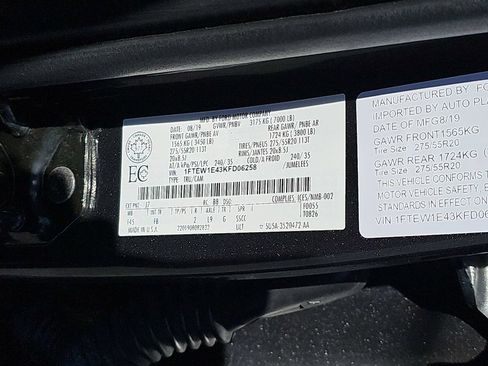 Used 2019 Ford F150 XLT w/ Equipment Group 302A Luxury AWD/4WD image 39