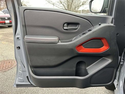 New 2026 Nissan Frontier PRO-4X w/ Pro-4x Convenience Package image 14