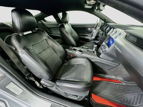 Used 2020 Ford Mustang Premium RWD image 27