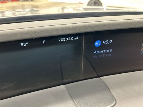 Certified 2024 Lincoln Nautilus Reserve w/ Equipment Group 202A image 15