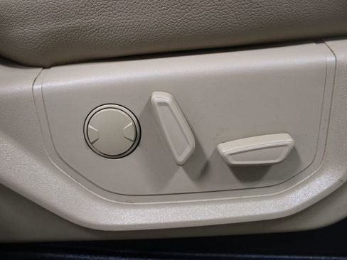 Used 2021 Ford F250 Lariat image 24