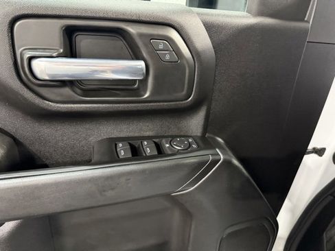 Used 2022 Chevrolet Silverado 2500 Custom w/ Custom Convenience Package image 15