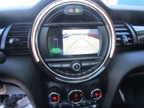 Used 2019 MINI Cooper S w/ Premium Package image 24