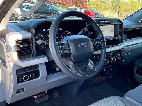 Used 2023 Ford F250 XL w/ STX Appearance Package AWD/4WD image 8