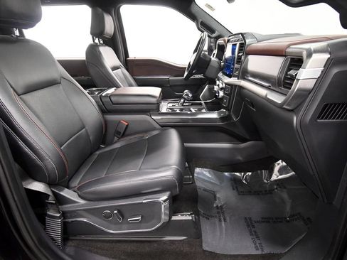 Used 2022 Ford F150 Lariat w/ Equipment Group 502A High AWD/4WD image 19