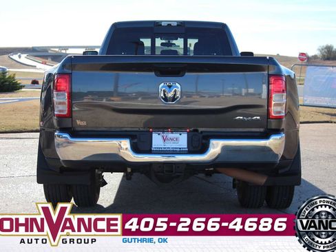 Used 2024 RAM 3500 Tradesman w/ Chrome Appearance Group image 6