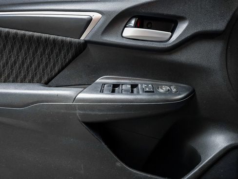 Used 2018 Honda Fit EX image 17