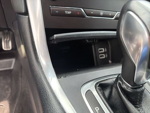 Used 2018 Ford Edge Sport w/ Ford Safe & Smart Package AWD/4WD image 37