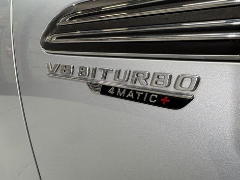 Used 2022 Mercedes-Benz SL 55 AMG 4MATIC w/ Driver Assistance Package image 6