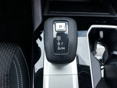 New 2025 Mitsubishi Outlander ES image 18