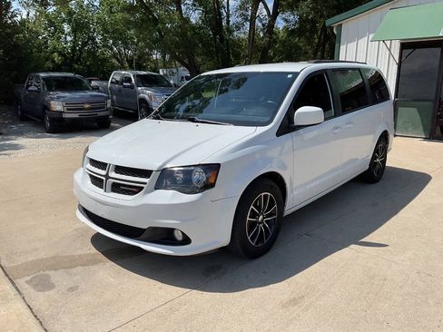 Used 2019 Dodge Grand Caravan GT FWD image 5