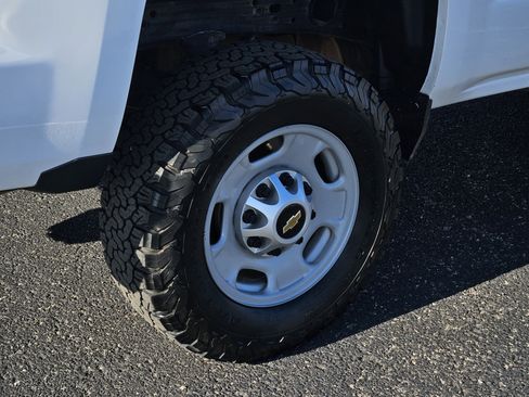 Used 2018 Chevrolet Silverado 2500 W/T w/ WT Convenience Package image 9