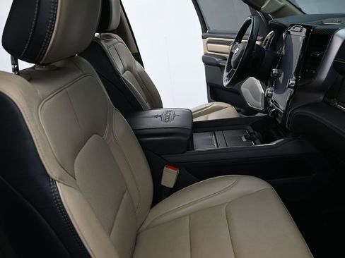 Used 2021 RAM 1500 Limited image 11