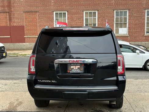 Used 2018 GMC Yukon XL Denali w/ Open Road Package AWD/4WD image 6