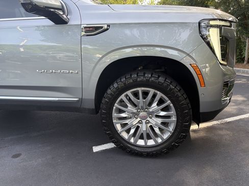 Used 2026 GMC Yukon Elevation RWD image 13