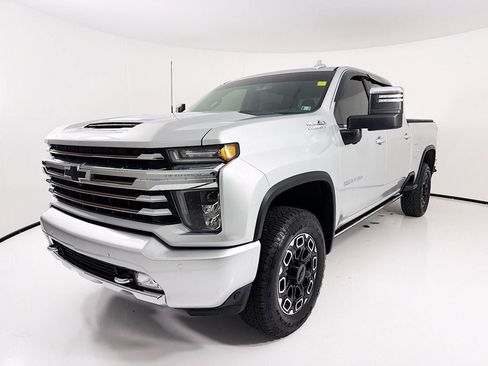 Used 2022 Chevrolet Silverado 3500 High Country image 3