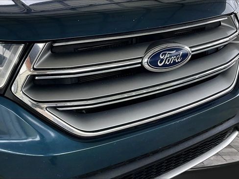 Used 2016 Ford Edge Titanium w/ Technology Package FWD image 29