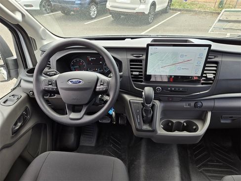 New 2025 Ford Transit 250 148 Medium Roof image 10