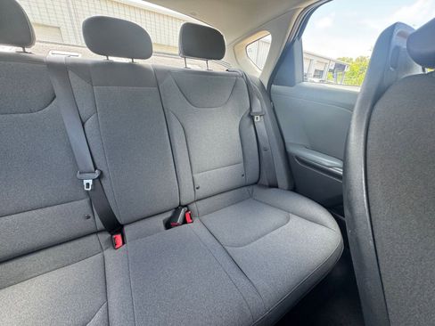 Used 2025 Kia K4 FWD image 36