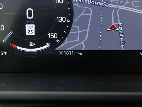 Used 2024 Land Rover Defender 110 S image 58