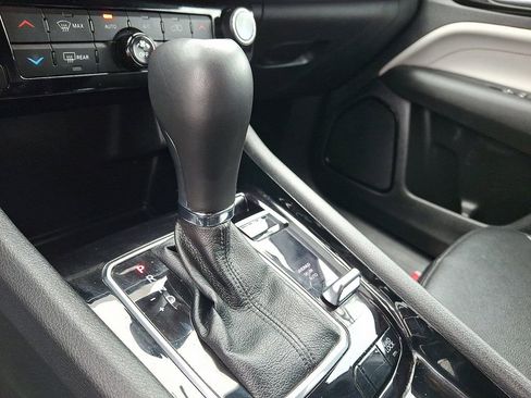 Used 2024 Jeep Compass Limited AWD/4WD image 15