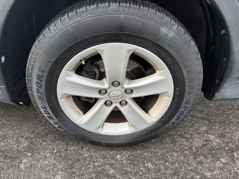 Used 2013 Toyota RAV4 XLE image 13