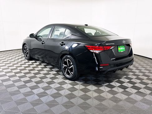 Used 2024 Nissan Sentra SV image 7
