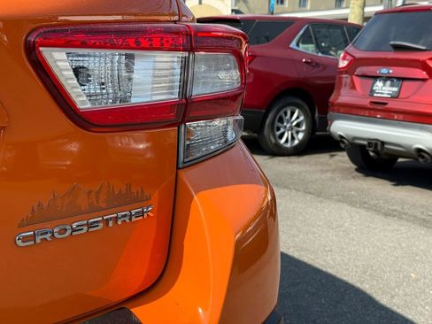 Used 2018 Subaru Crosstrek 2.0i Premium AWD/4WD image 6