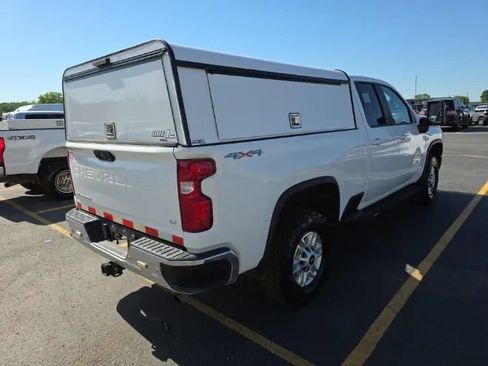 Used 2020 Chevrolet Silverado 2500 LT AWD/4WD image 4