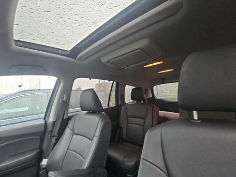 Used 2022 Honda Pilot Touring image 8