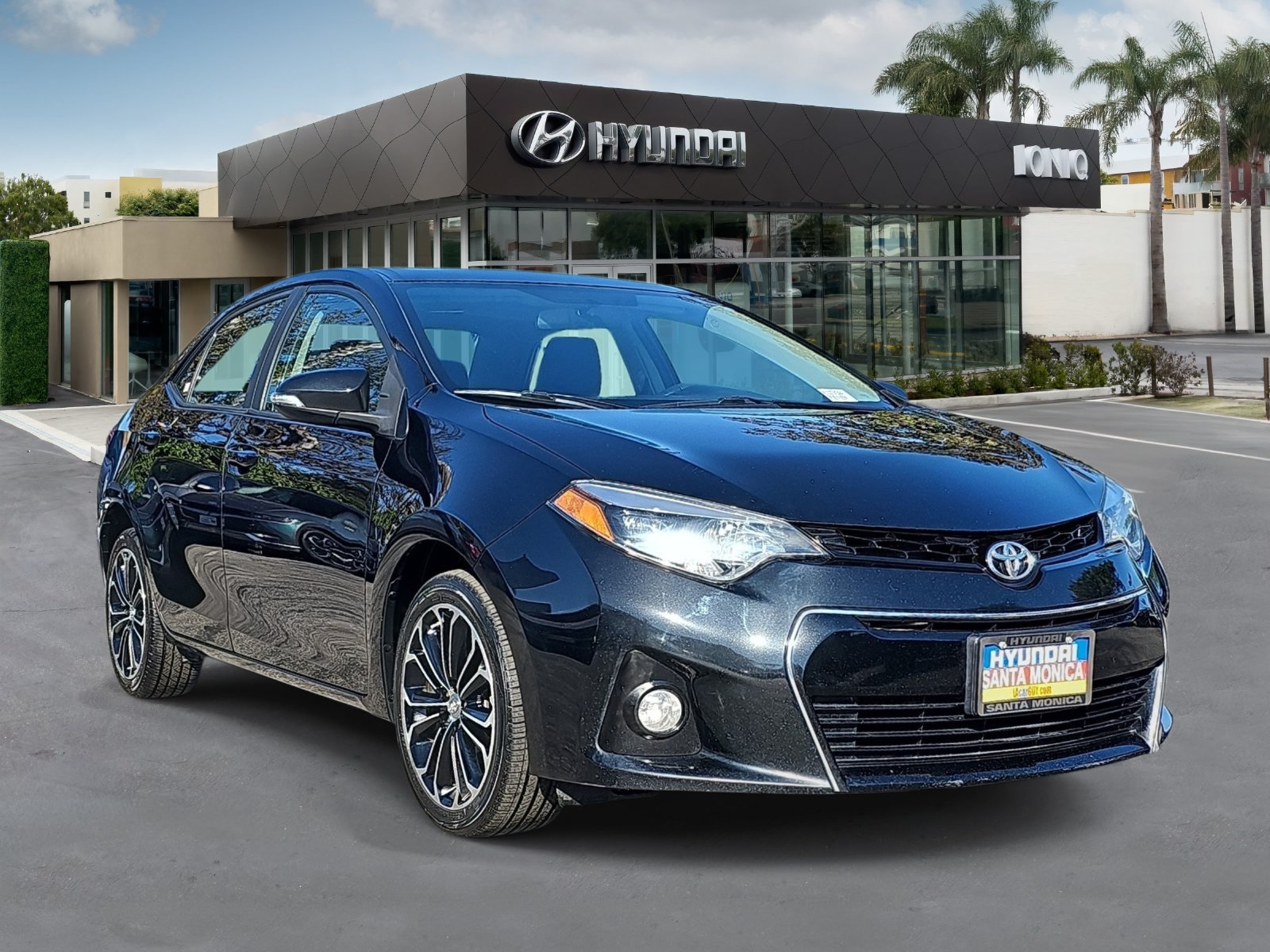 Used 2014 Toyota Corolla S Premium w/ Driver Convenience Package FWD image 1