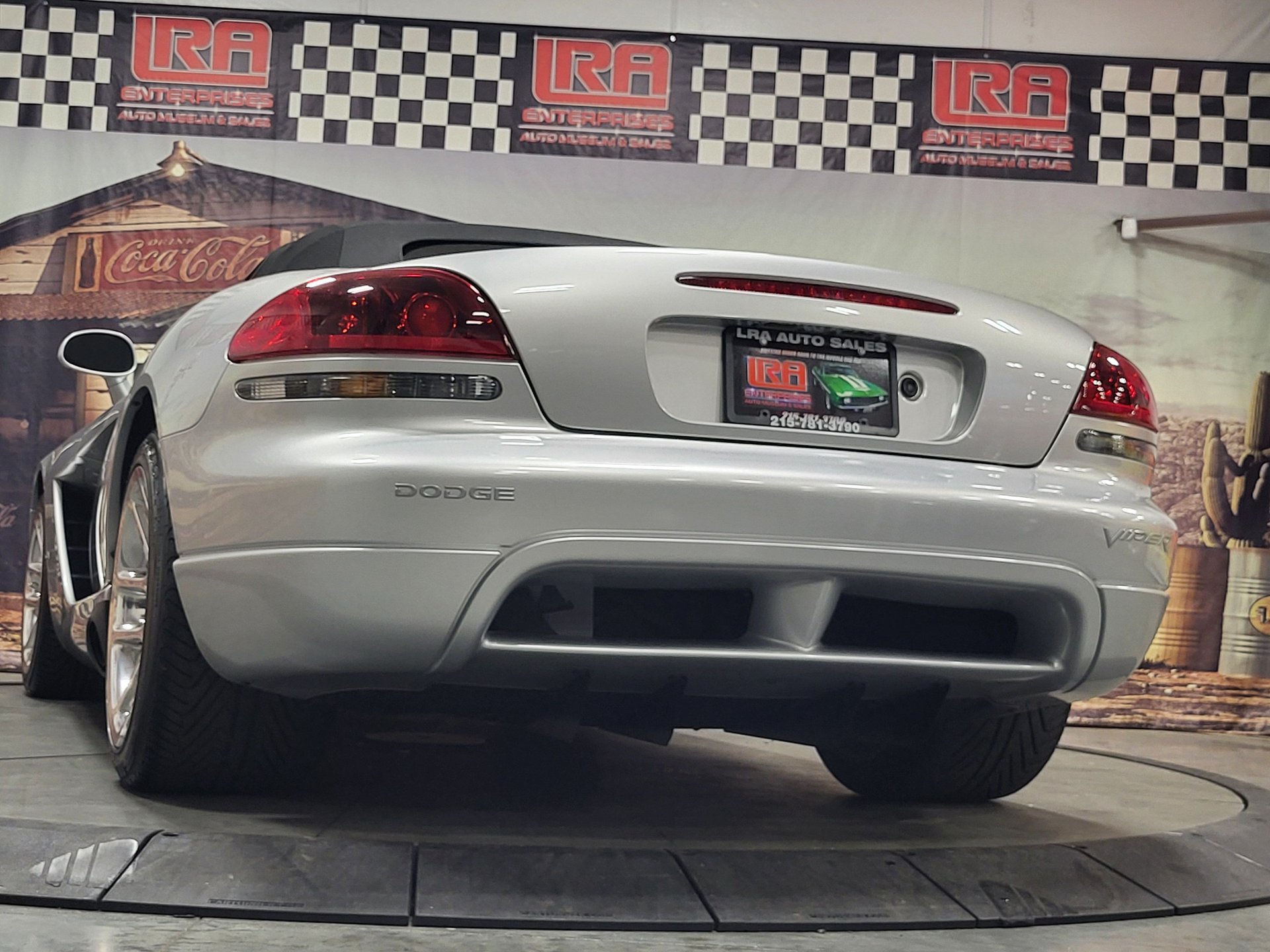 Used 2005 Dodge Viper SRT-10 RWD image 14