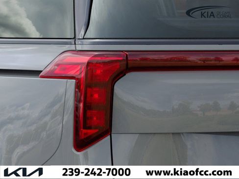 New 2026 Kia Carnival SX image 11