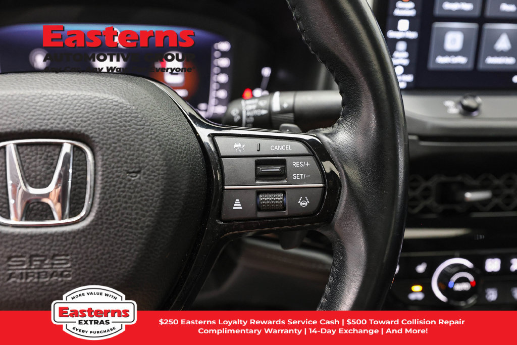 Used 2023 Honda Accord Touring image 17