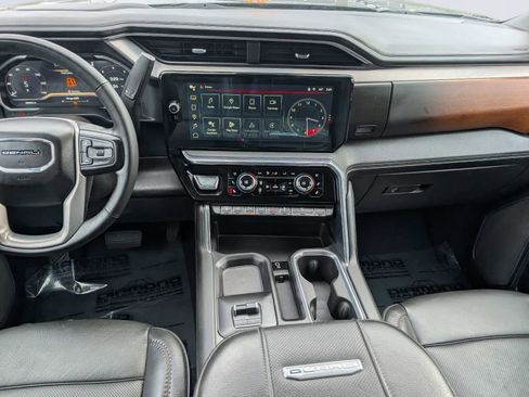 Used 2024 GMC Sierra 2500 Denali w/ Denali Reserve Package image 18