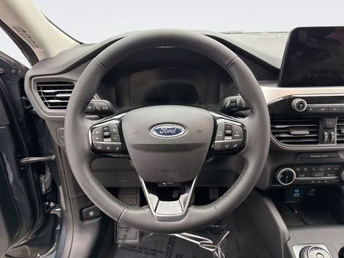 Used 2022 Ford Escape SEL w/ Technology Package AWD/4WD image 12