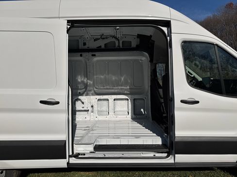 New 2026 Ford Transit 350 148 High Roof Extended image 9