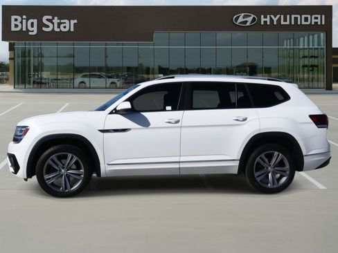 Used 2018 Volkswagen Atlas SE w/ R-Line Package image 2