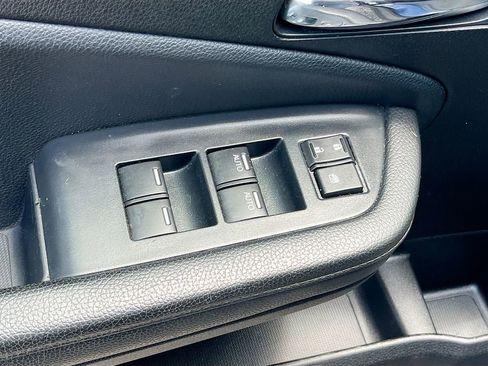 Used 2022 Honda Pilot Sport image 17