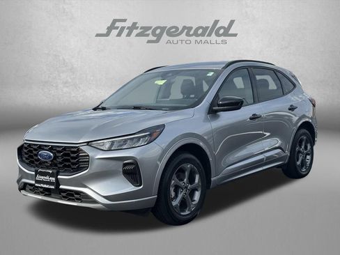 Used 2024 Ford Escape ST-Line AWD/4WD image 2