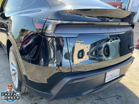 Used 2026 Tesla Model Y AWD image 90