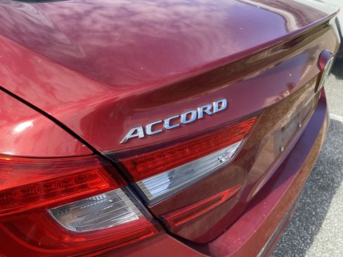 Used 2020 Honda Accord Hybrid image 22